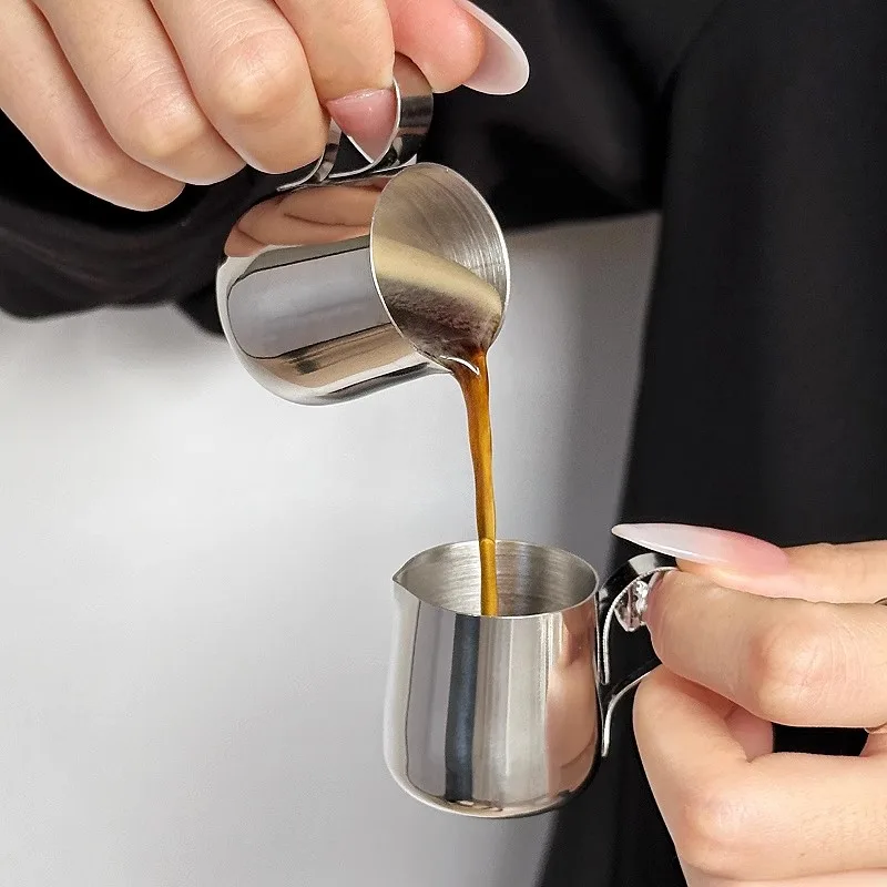 Milk Steaming Pitcher - Milchaufschäumkrug aus Edelstahl, Espresso, dampfender Kaffee,